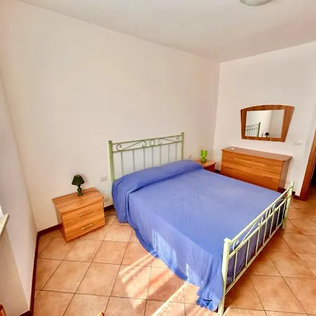 Trilo Lucia Cielo Terra Con Corte A Apartment